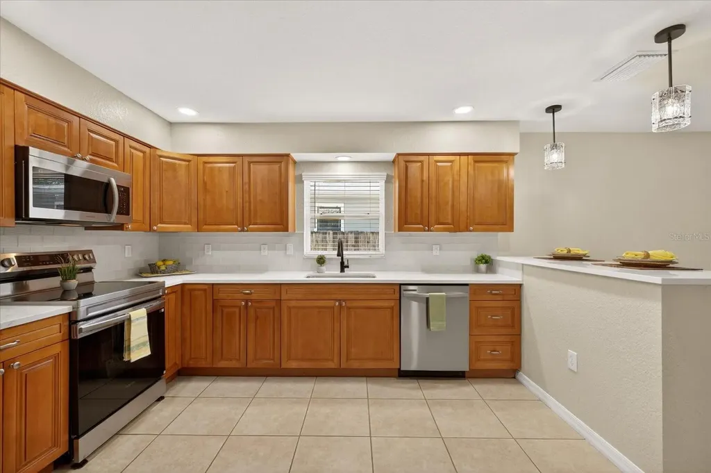 541 Plumosa Avenue Clearwater FL 33756