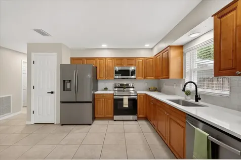 541 Plumosa Avenue Clearwater FL 33756