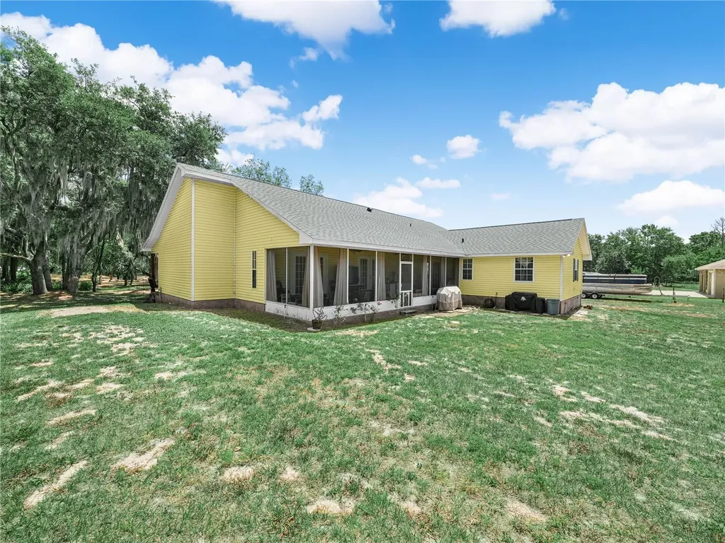 23 Oakwood Road Winter Haven FL 33880