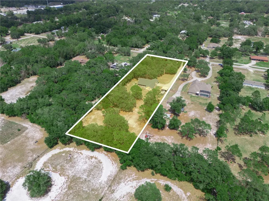 23 Oakwood Road Winter Haven FL 33880