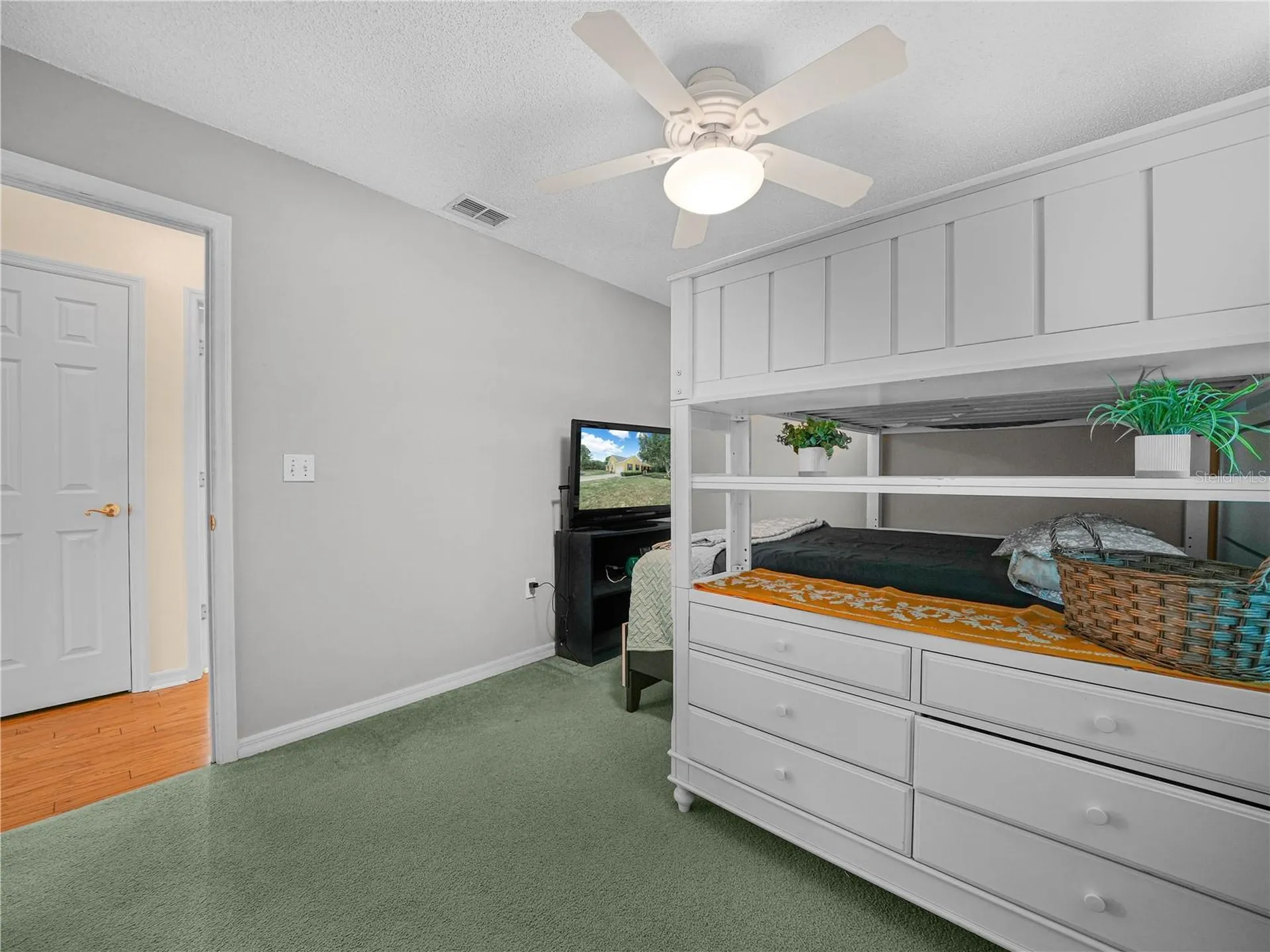 23 Oakwood Road Winter Haven FL 33880