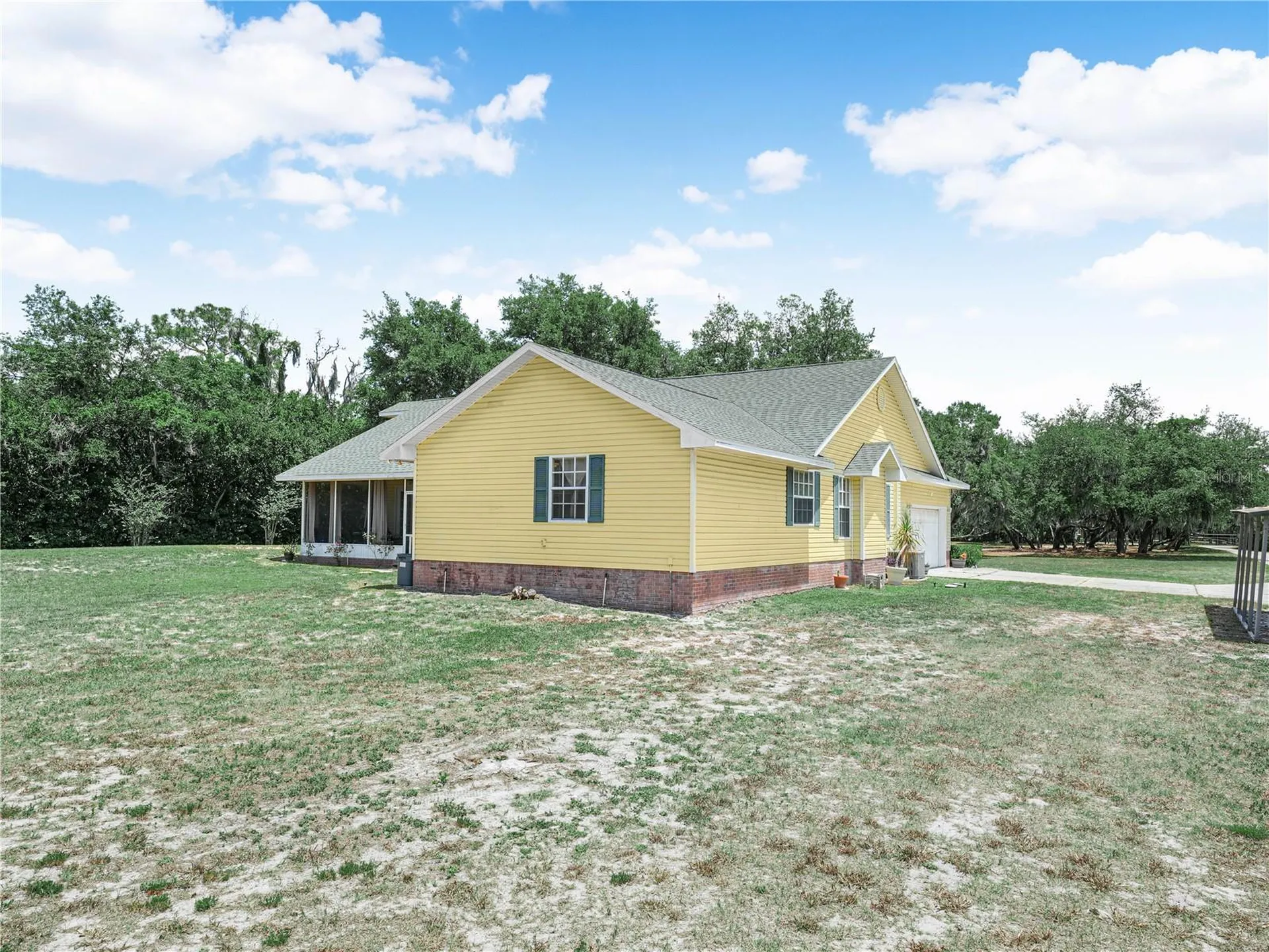 23 Oakwood Road Winter Haven FL 33880