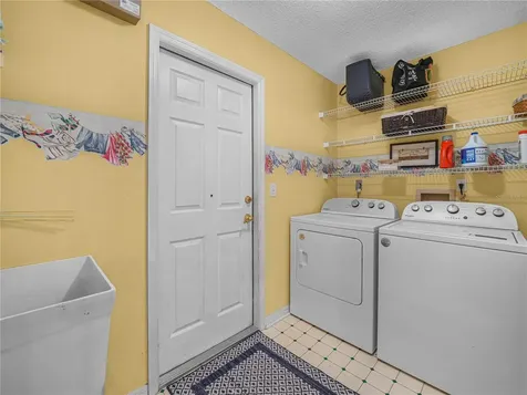23 Oakwood Road Winter Haven FL 33880