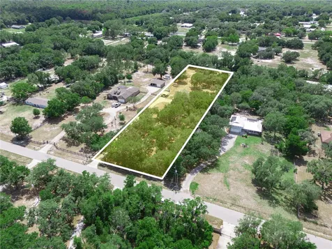 23 Oakwood Road Winter Haven FL 33880