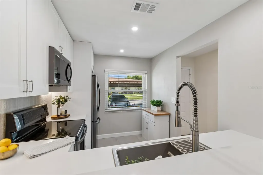10780 43rd Street N Clearwater FL 33762