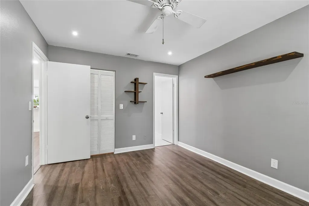 10780 43rd Street N Clearwater FL 33762