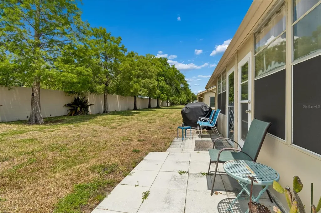 10780 43rd Street N Clearwater FL 33762