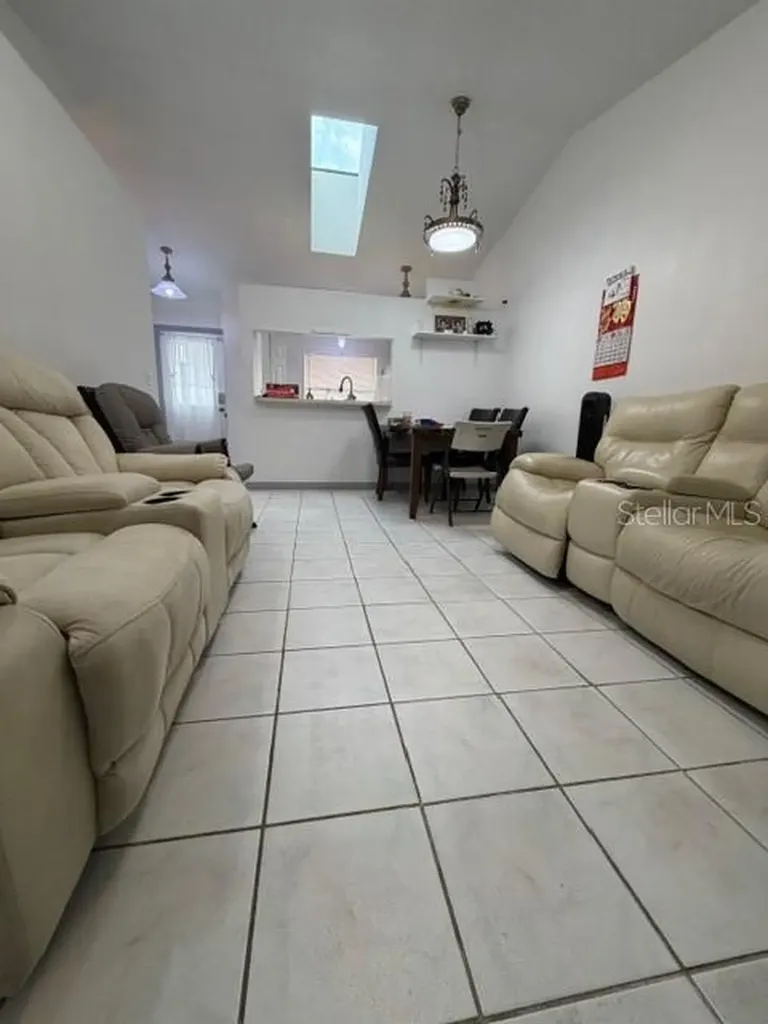 9943 Burl Way Orlando FL 32817