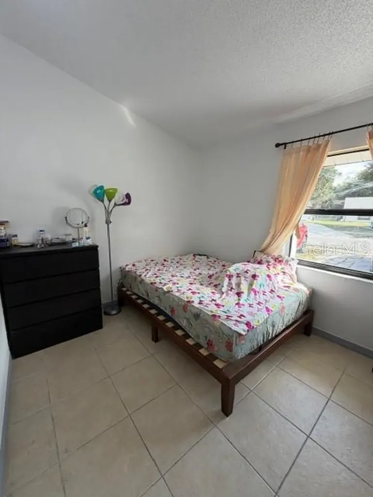 9943 Burl Way Orlando FL 32817