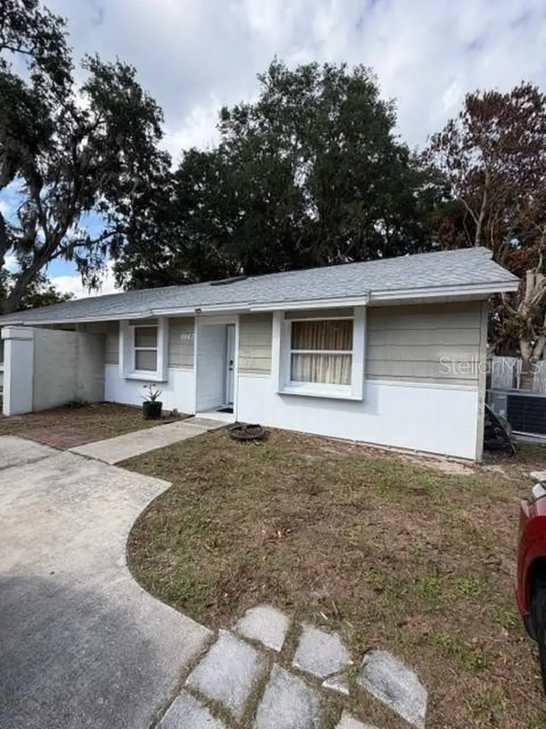 9943 Burl Way Orlando FL 32817