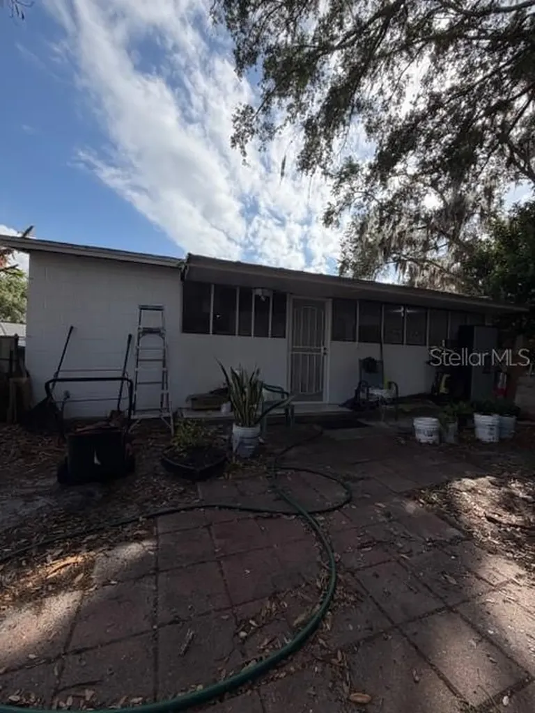 9943 Burl Way Orlando FL 32817