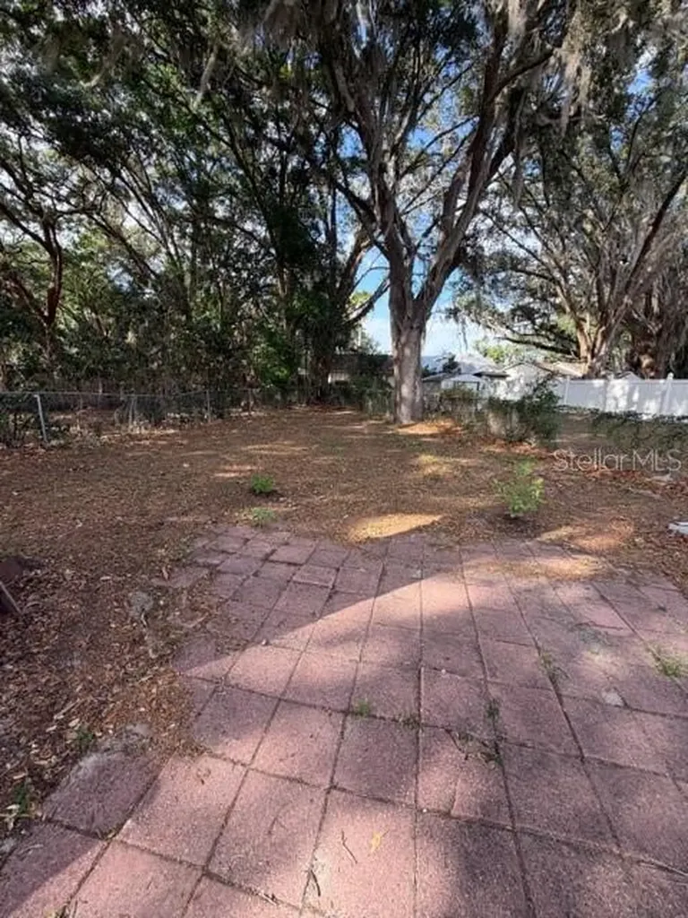 9943 Burl Way Orlando FL 32817