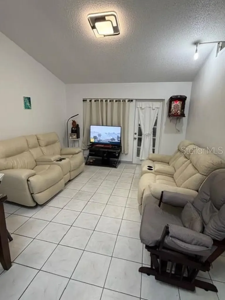 9943 Burl Way Orlando FL 32817