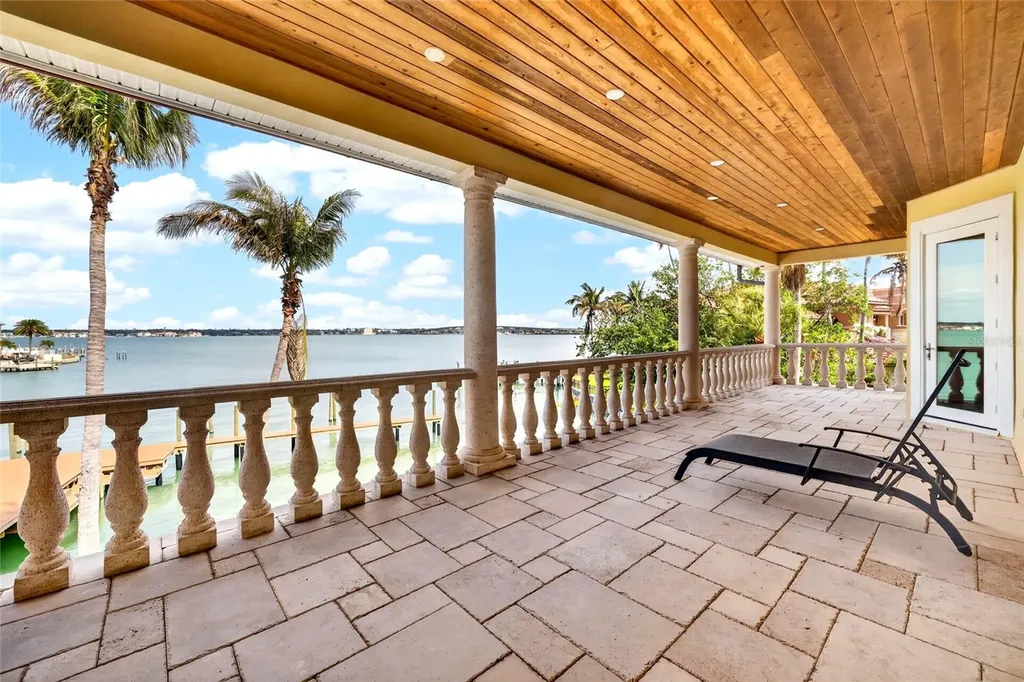 115 18th Street Belleair Beach FL 33786