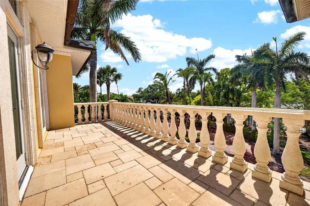 115 18th Street Belleair Beach FL 33786