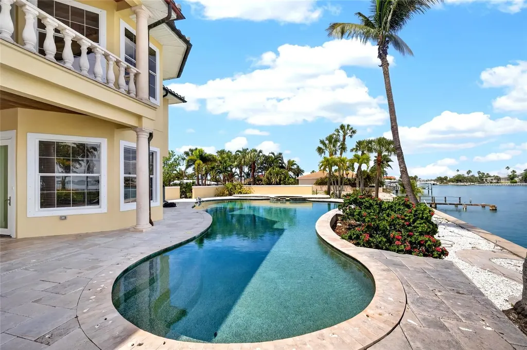 115 18th Street Belleair Beach FL 33786