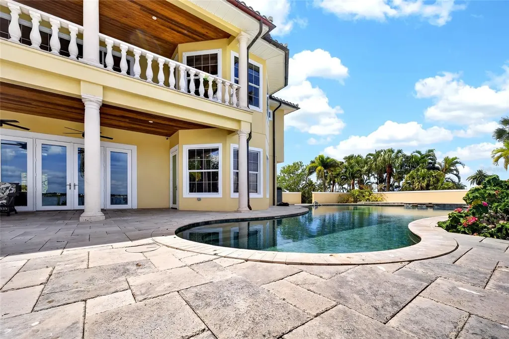 115 18th Street Belleair Beach FL 33786