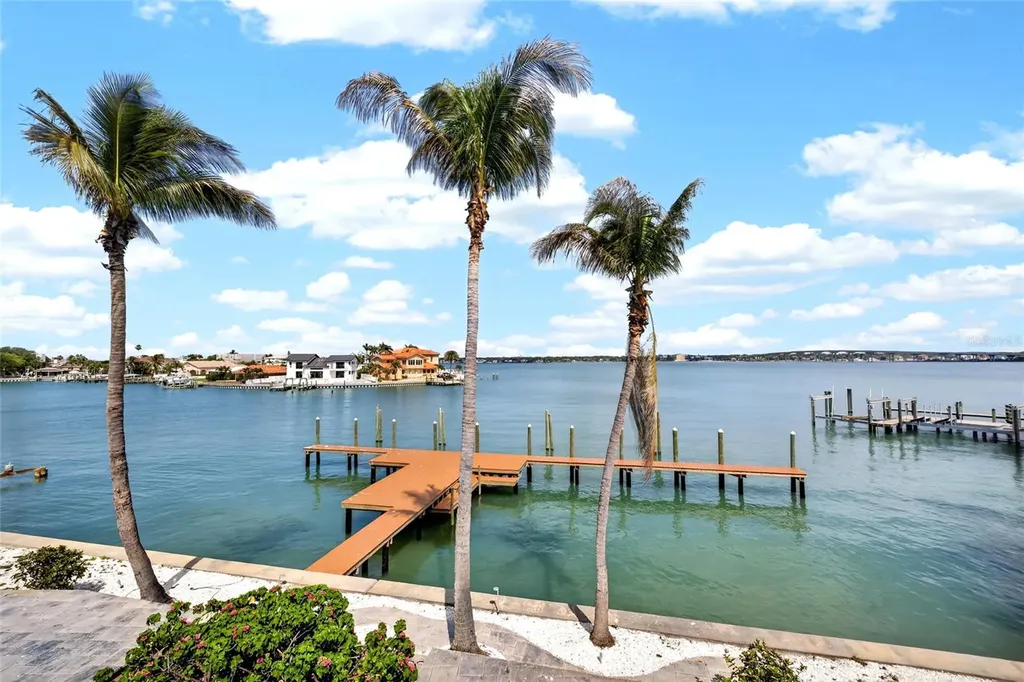 115 18th Street Belleair Beach FL 33786