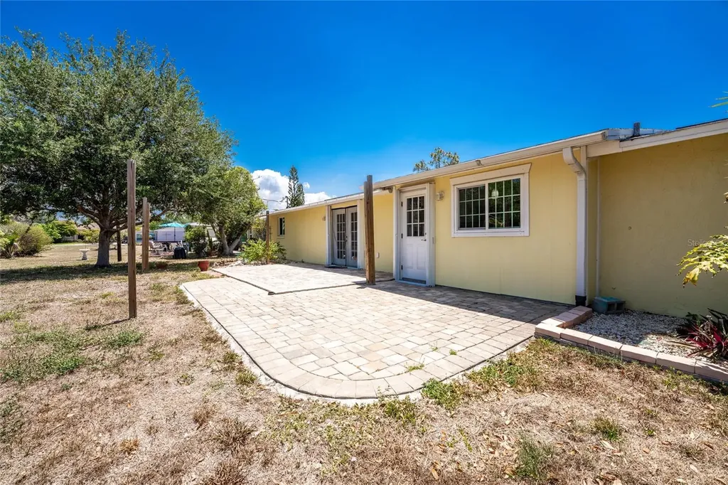 650 Leach Street Englewood FL 34223