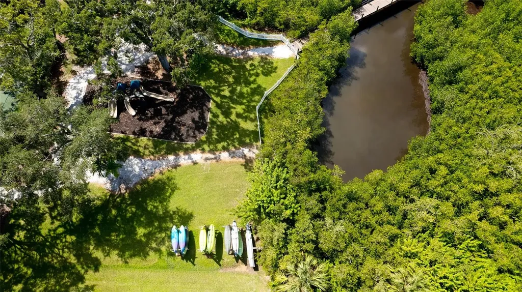 540 Mast Drive Bradenton FL 34208