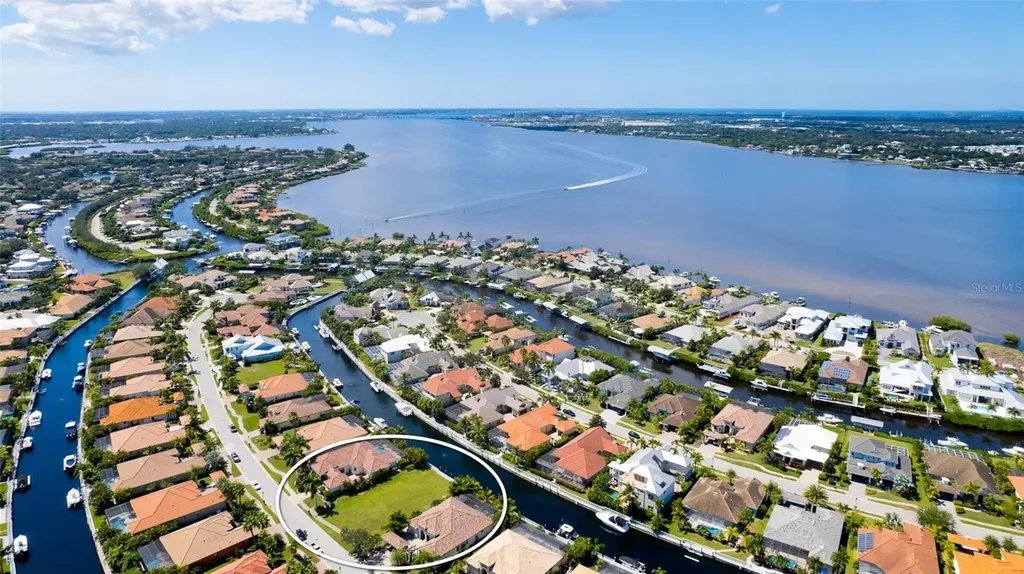 540 Mast Drive Bradenton FL 34208