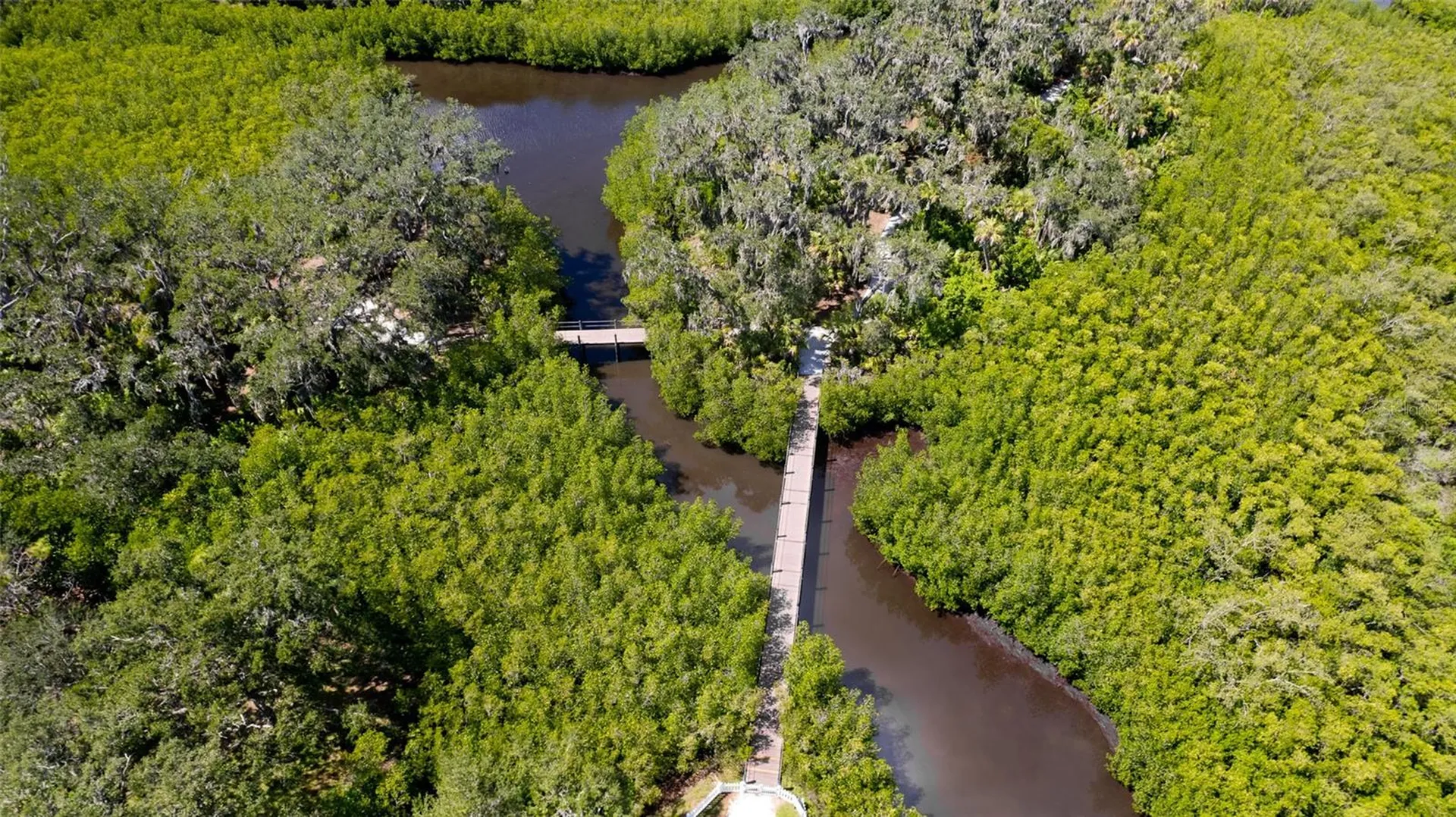 540 Mast Drive Bradenton FL 34208
