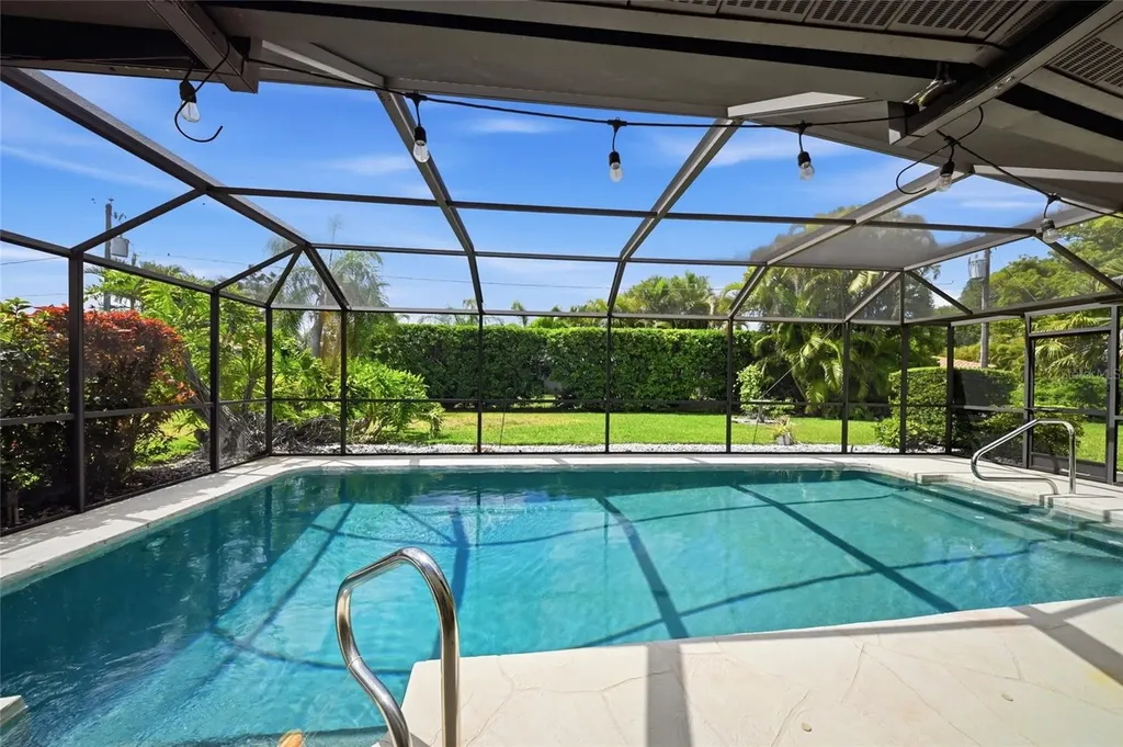 450 Rubens Drive E Nokomis FL 34275