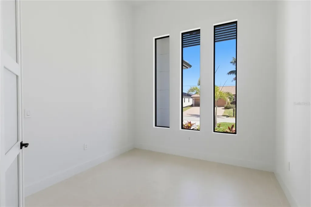 2739 SW 42nd Lane Cape Coral FL 33914