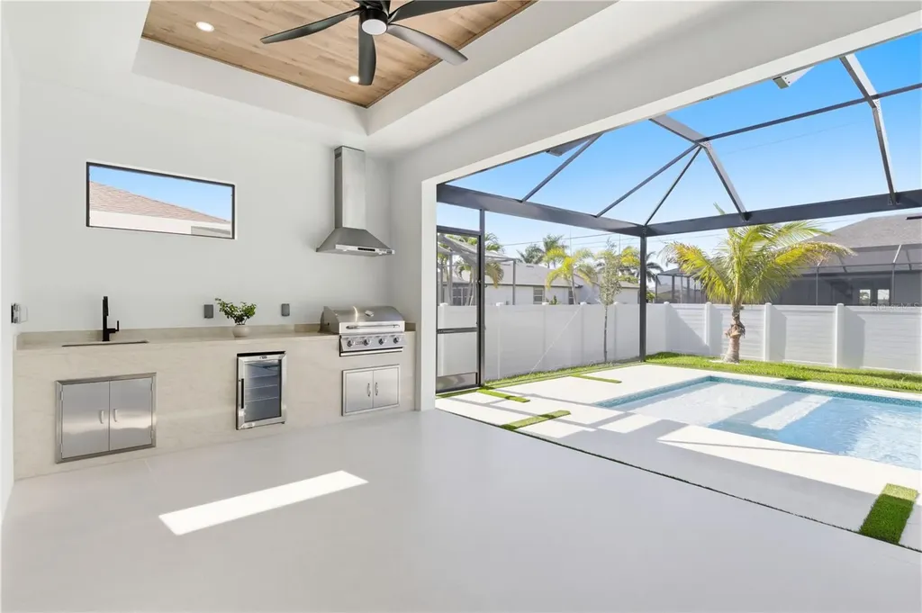 2739 SW 42nd Lane Cape Coral FL 33914