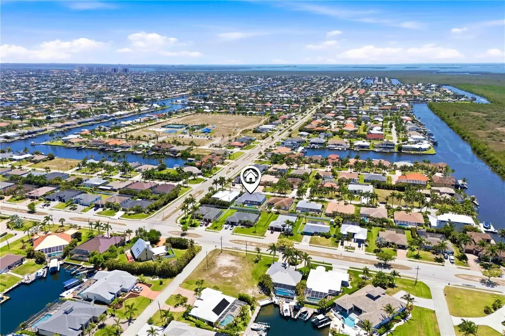 2739 SW 42nd Lane Cape Coral FL 33914