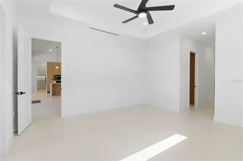 2739 SW 42nd Lane Cape Coral FL 33914
