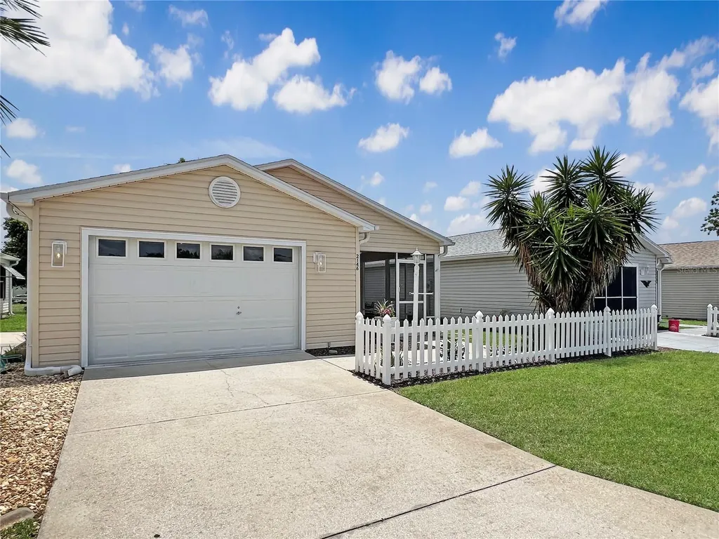 2146 Estevez Drive The Villages FL 32159
