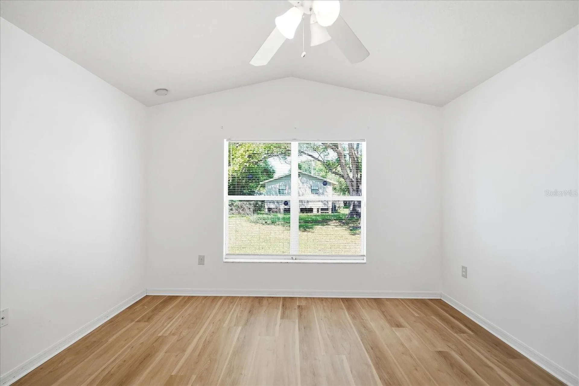 9654 3rd Avenue Orlando FL 32824