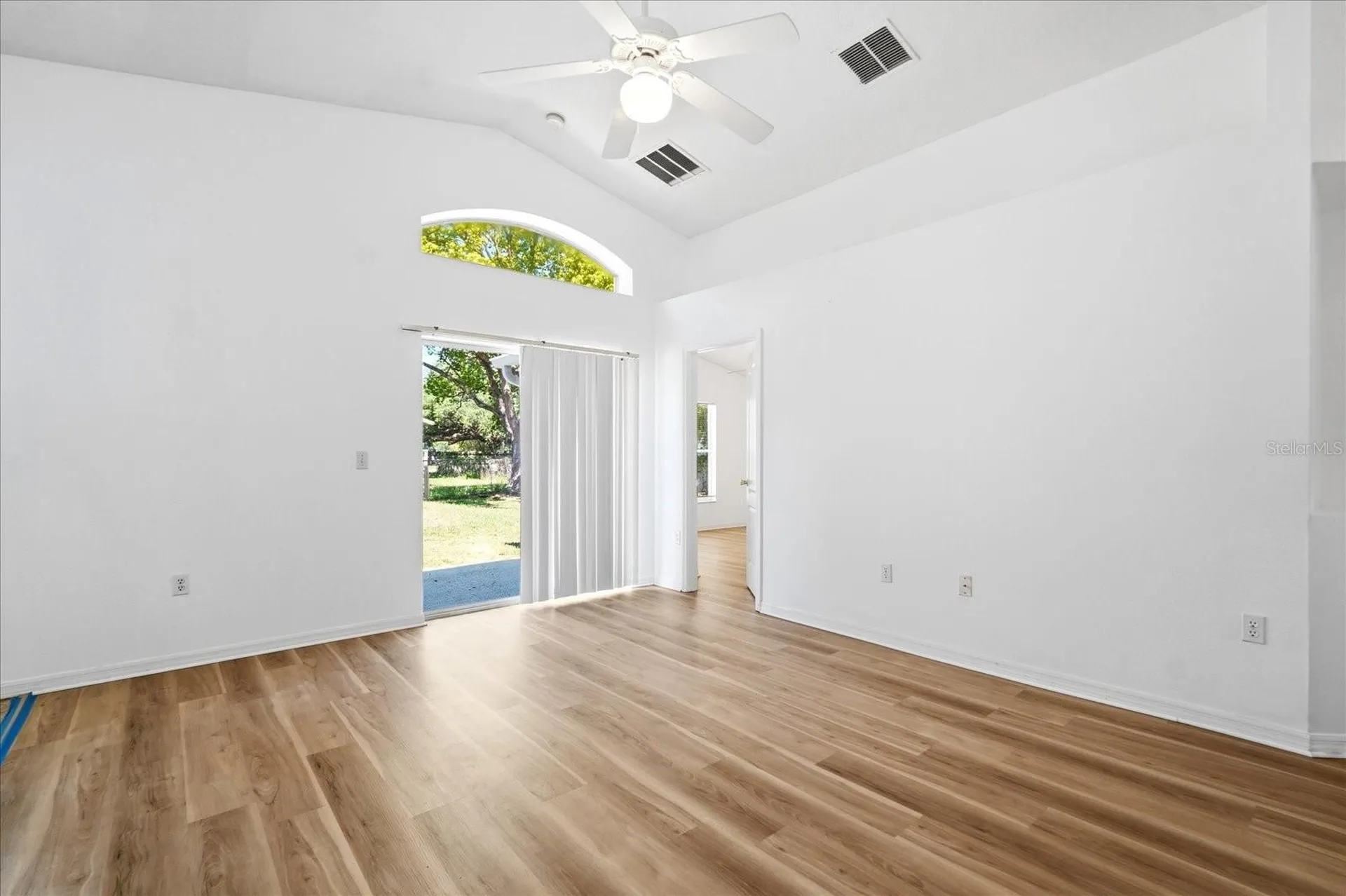 9654 3rd Avenue Orlando FL 32824