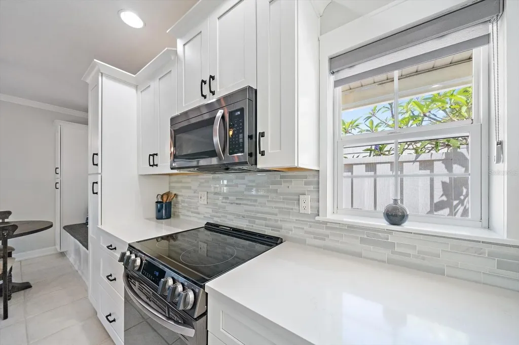 5940 Driftwood Avenue Sarasota FL 34231