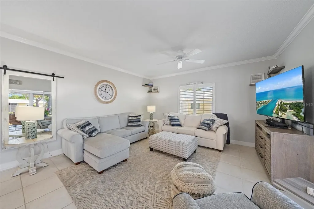 5940 Driftwood Avenue Sarasota FL 34231