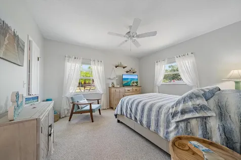 5940 Driftwood Avenue Sarasota FL 34231