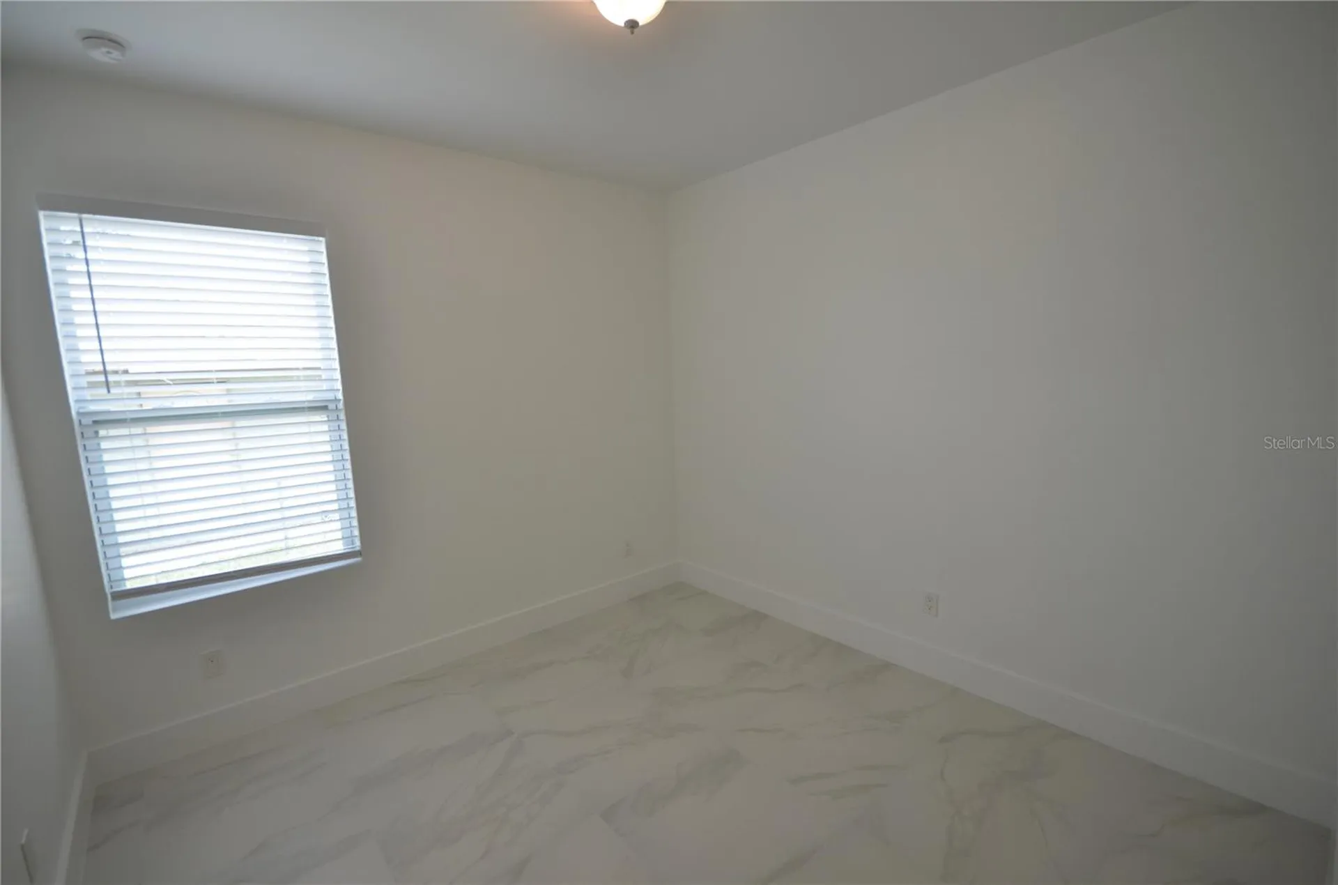 2197 Davis Court Fort Myers FL 33916