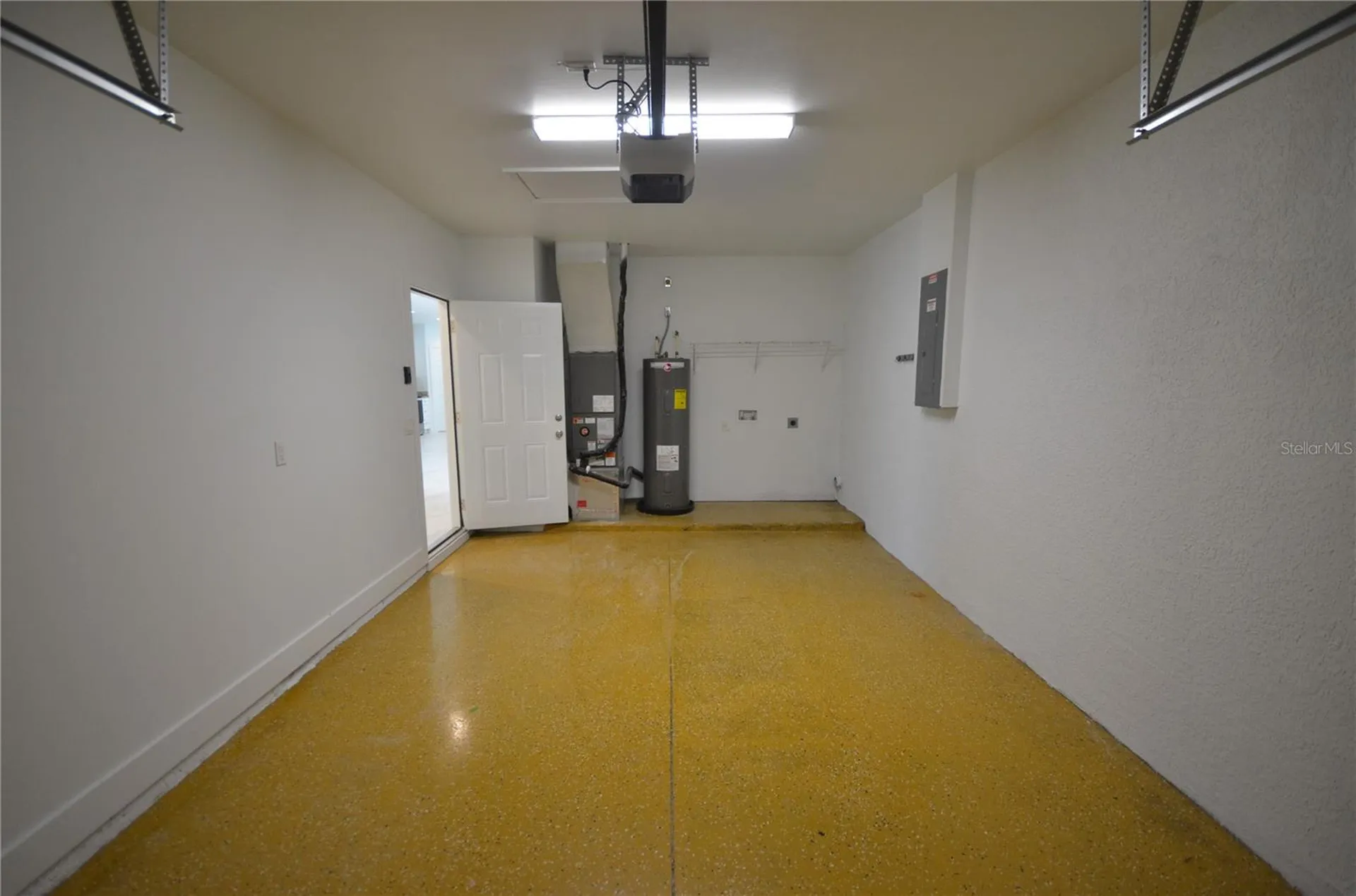 2197 Davis Court Fort Myers FL 33916