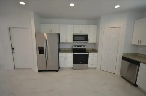 2197 Davis Court Fort Myers FL 33916
