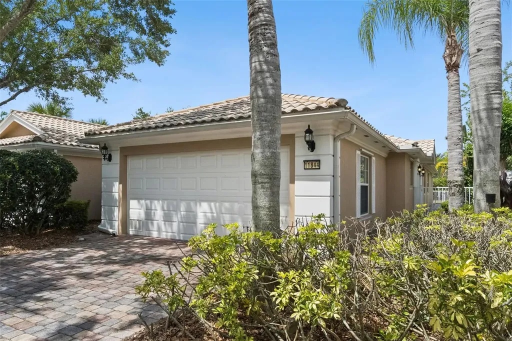 11844 Astilbe Drive Orlando FL 32827