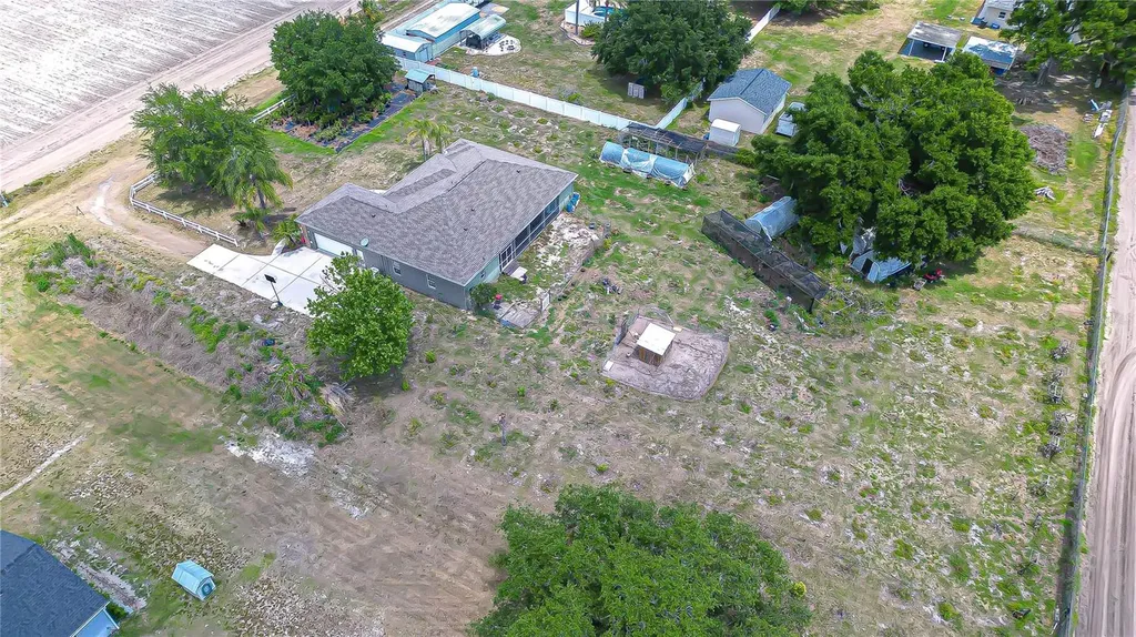 4036 Moores Lake Road Dover FL 33527