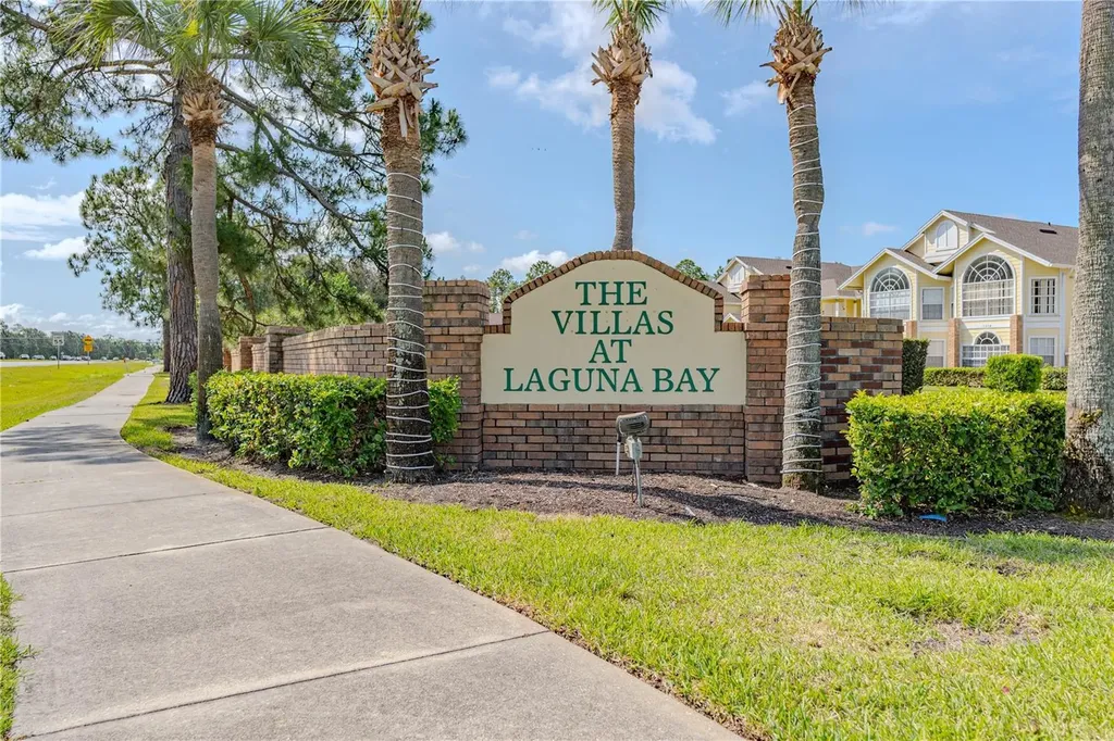 5004 Laguna Bay Circle Kissimmee FL 34746