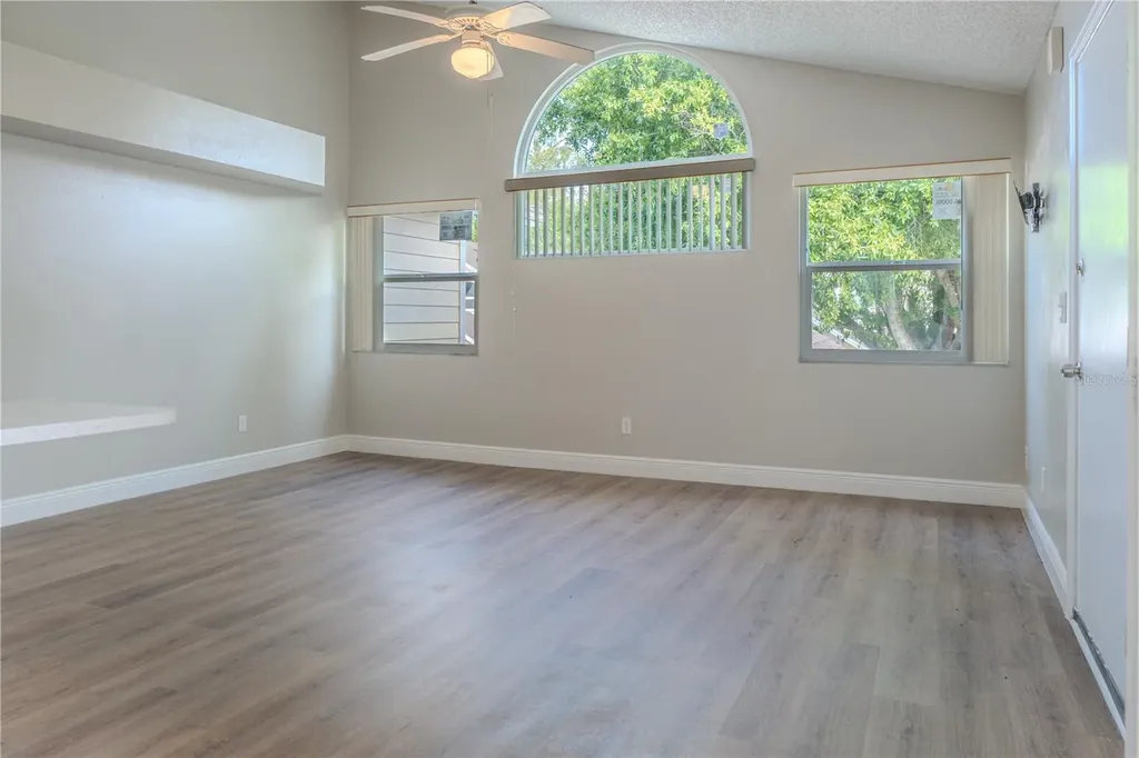 5004 Laguna Bay Circle Kissimmee FL 34746