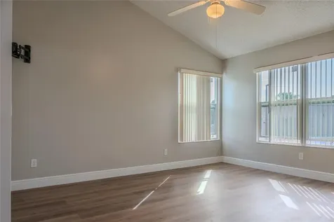 5004 Laguna Bay Circle Kissimmee FL 34746