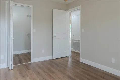 5004 Laguna Bay Circle Kissimmee FL 34746