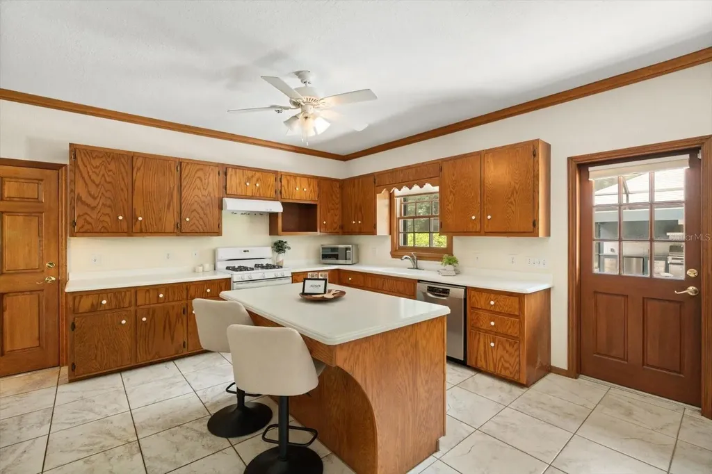 216 Woods Trail Sanford FL 32771