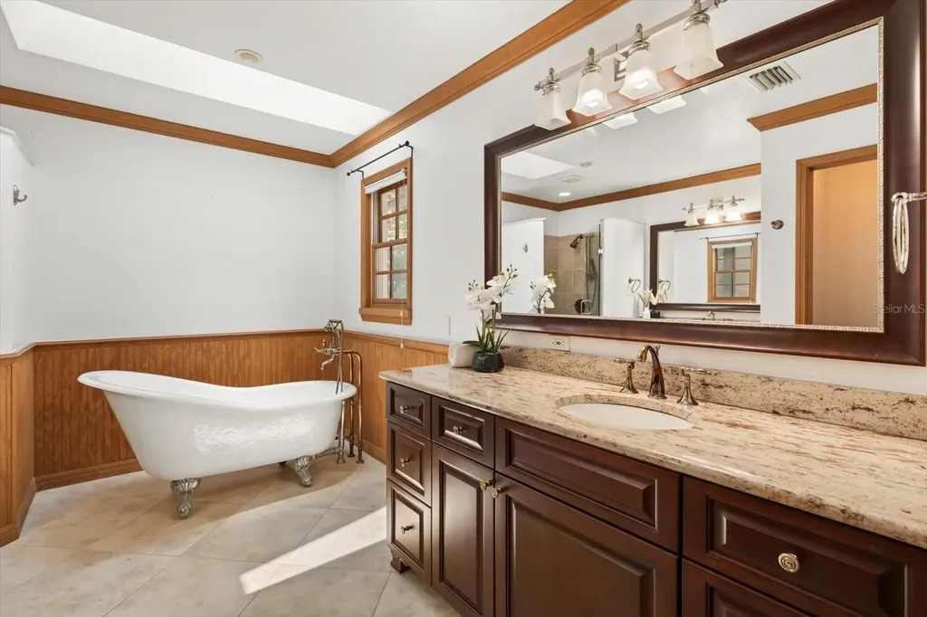 216 Woods Trail Sanford FL 32771