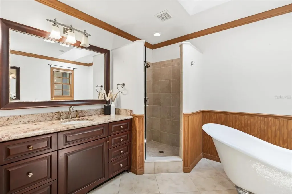 216 Woods Trail Sanford FL 32771