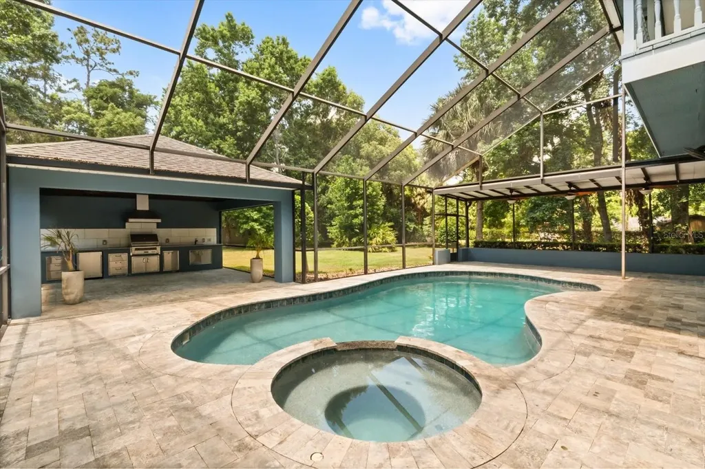216 Woods Trail Sanford FL 32771